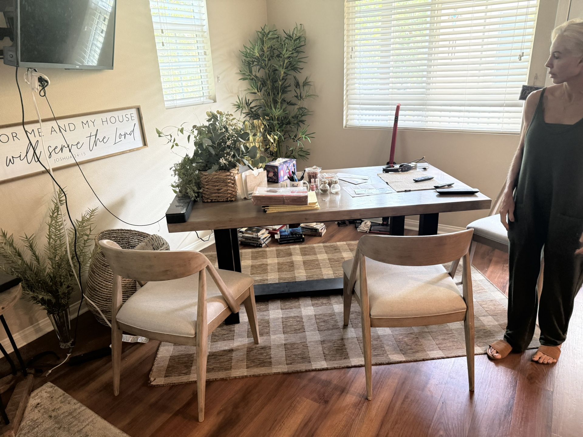 Kitchen Table With 3 Chairs