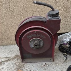 Small Retractable Air hose 