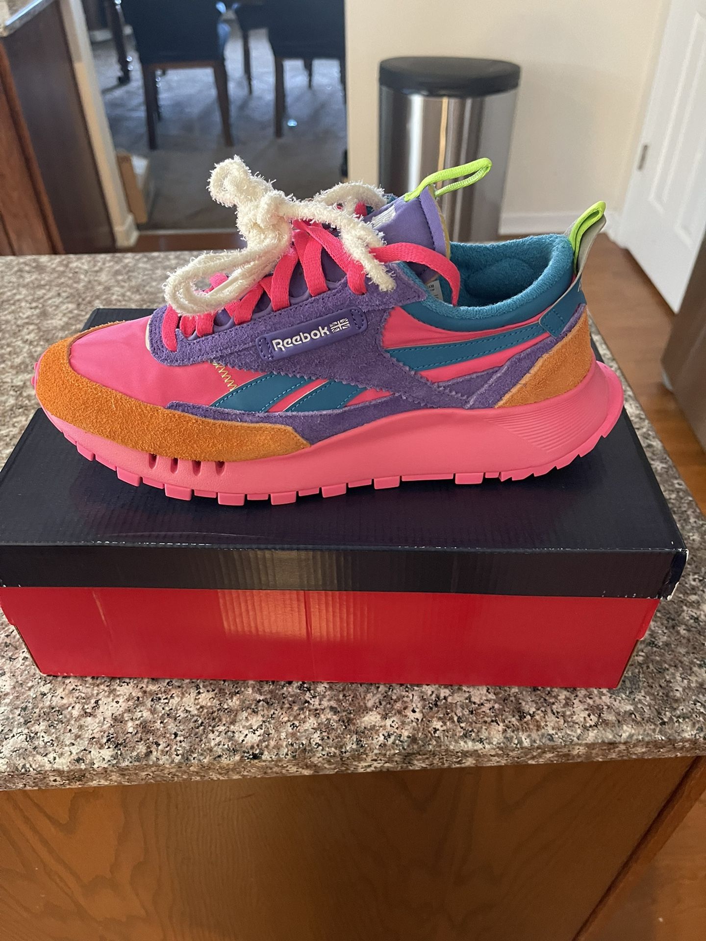 Reebok Daniel Moon x Classic Leather Legacy Solar Pink Pushy Purple Shoes GY5326