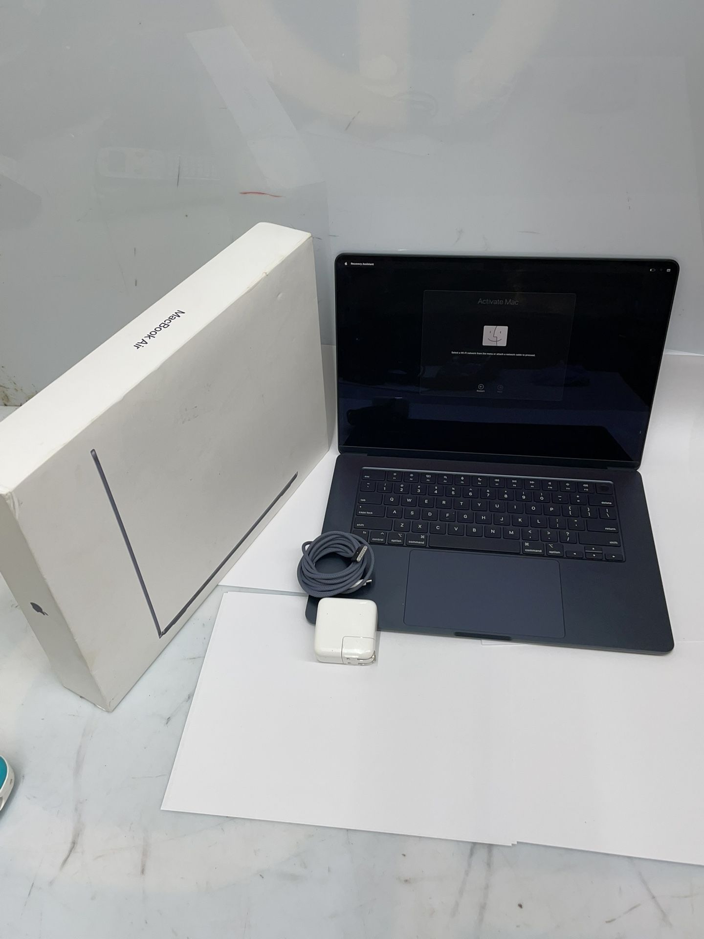 MacBook Air 15.3 inch 2023 M2 Chip 8GB Ram 256SSD