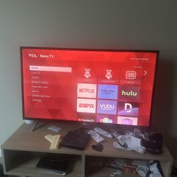 40 Inch Roku Tv And Stand Included For Free If Wanted 