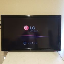 Lg Led TV. 42" Not A Smart Tv