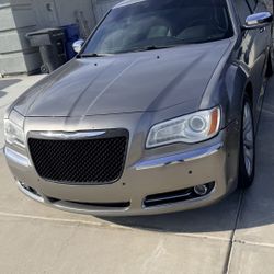 2014 Chrysler 300C Gold Color