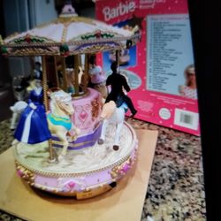 Barbie  Music box perfect inbox barbie