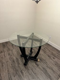 Dining room table