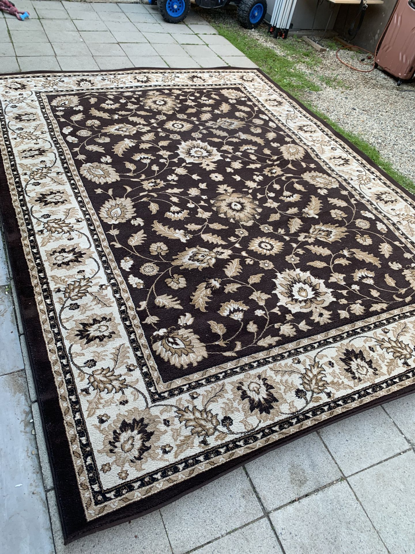 Heavy Material Rug Size 8 X10 Ft.