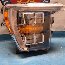 F150 RH HEADLIGHT OEM 2021-2023 STOCK#F150273K
