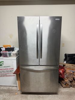 Frigidaire Stainless Steel French Door Refrigerator