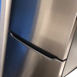 Refrigerator & Stove