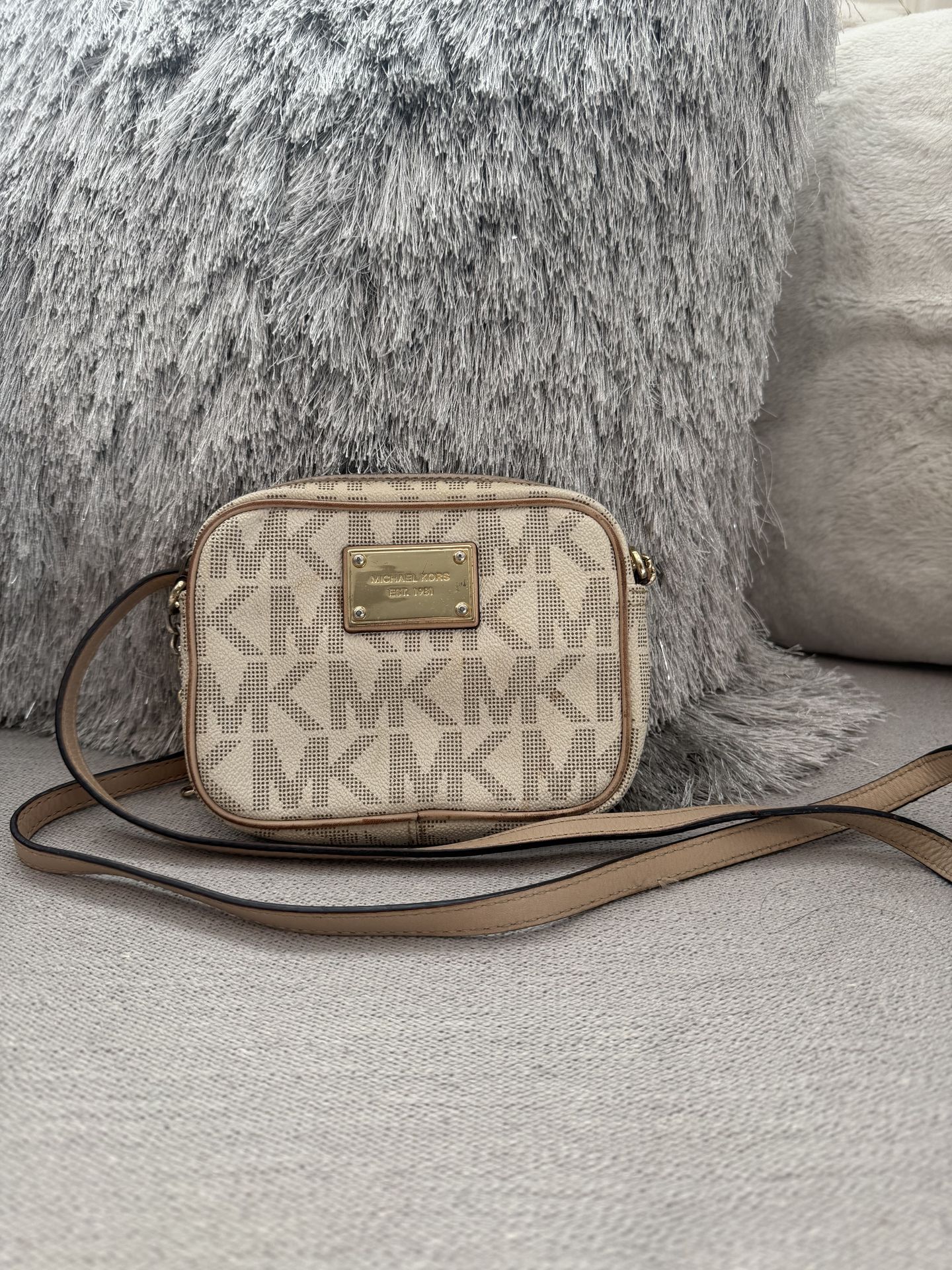 Michael Kors Crossbody Bag