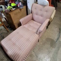 Chase Lounge  Read Below