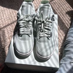 Jordan Retro 4s