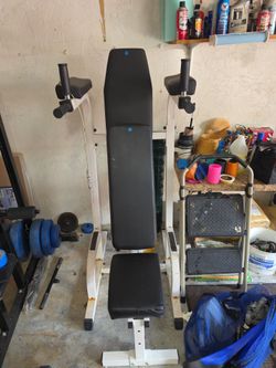 Bench w dip machine