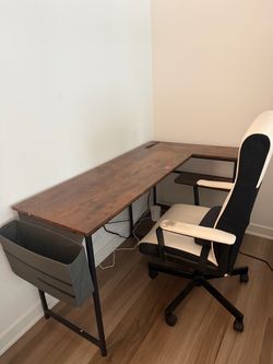 L-Shaped Gaming Desk with Side Storage