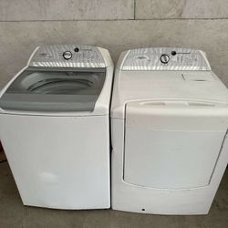 Whirlpool Washer And Gas Dryer 