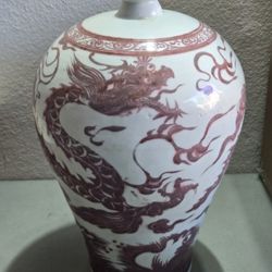 Chinese Red& White Porcelain Dragon Vase 