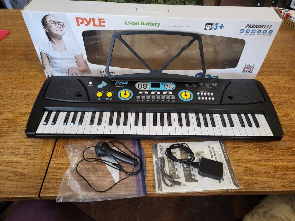 Pyle Rechargable Keyboard Piano