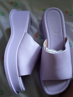 Lavender wedges size 7.5