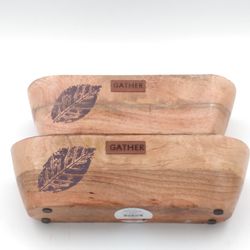 2 wooden centerpieces for real or artificial plants.
