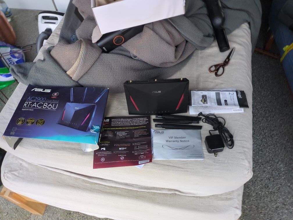 ASUS - AC2900 Dual band RT-AC86U