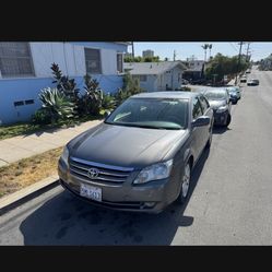 2005 Toyota Avalon