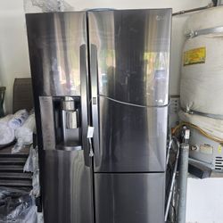 LG REFRIGERATOR. ICE MAKER DOES NOT WORK