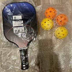 Pickleball paddle