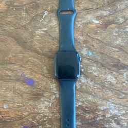 Apple Watch Series 4 – Excellent Condition – Need Gone Today