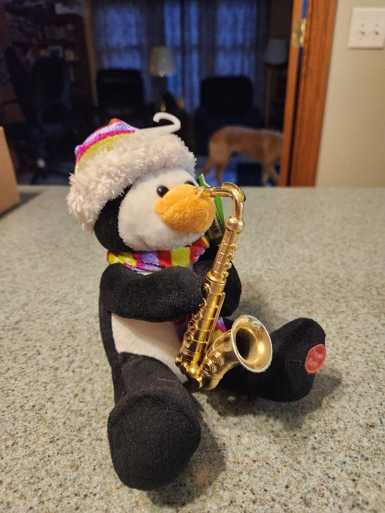 Saxophone Penguin 