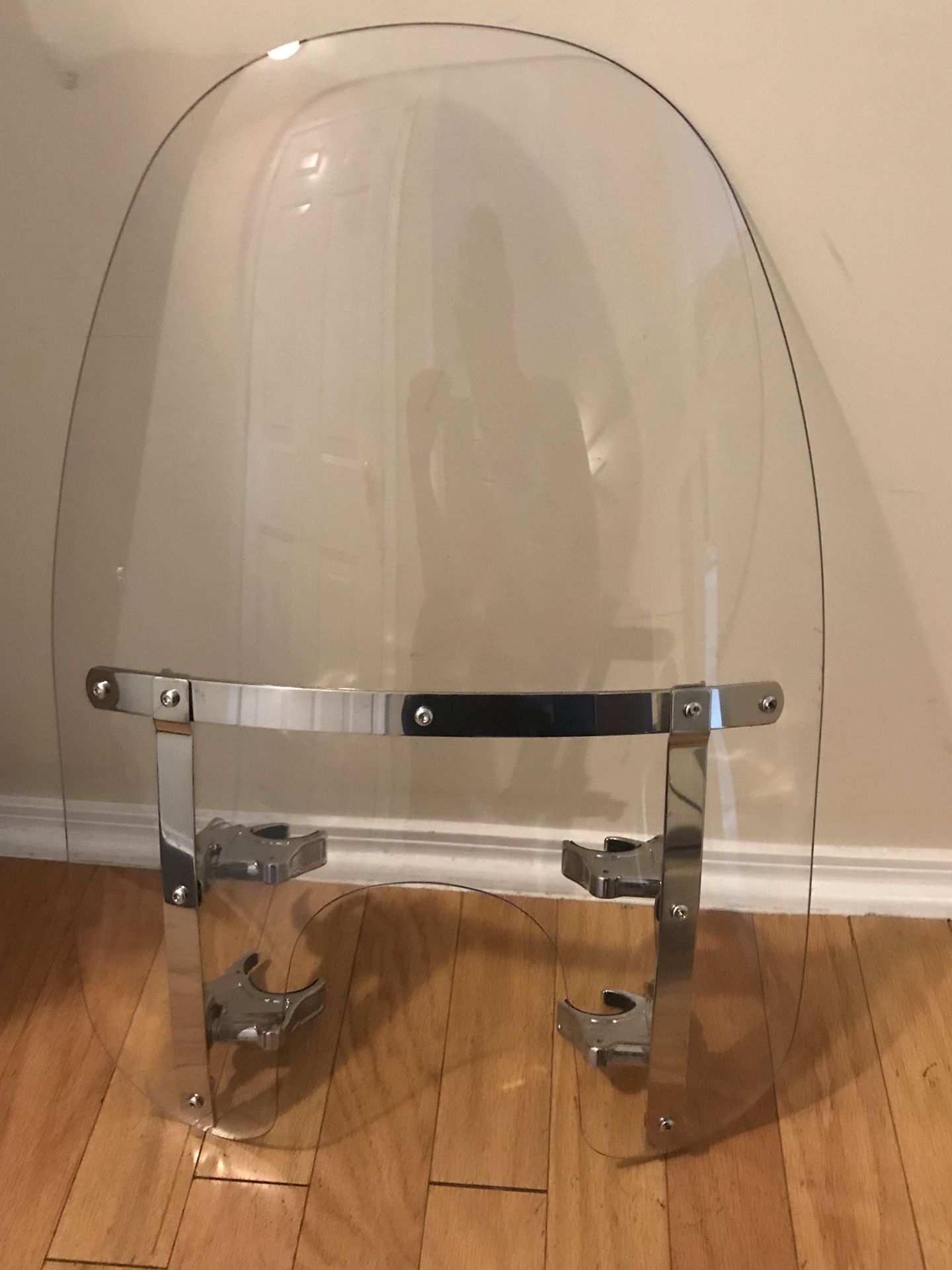 2014-15 Harley Davidson Dyna Lowrider Windshield and mounts.