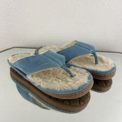 L.L. BEAN Womens Light Blue Suede Leather Wicked Good Shearling Lined Flip Flops