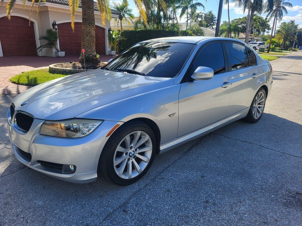 2011 BMW 328i