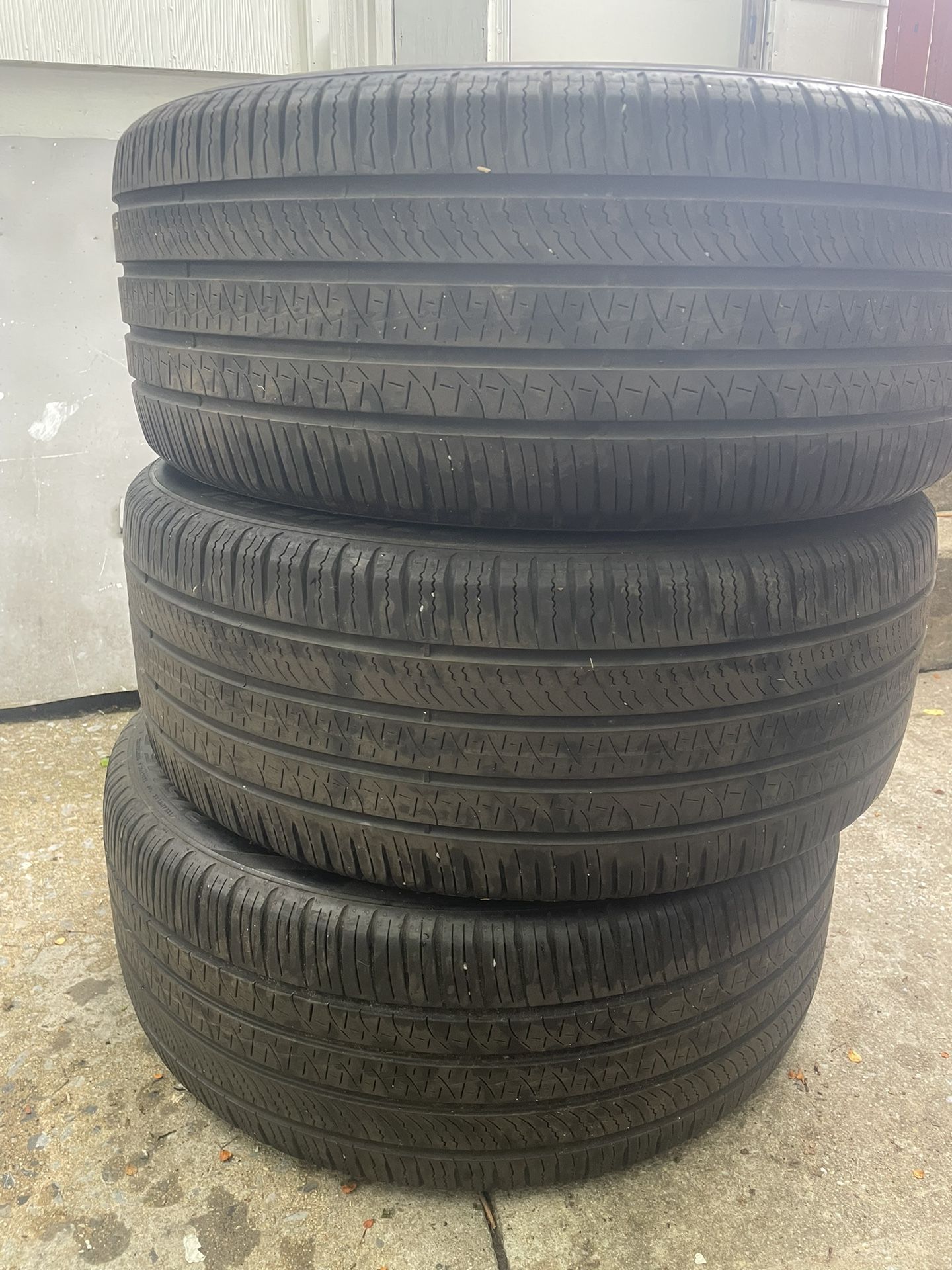 275/45/21 Pirelli Tires Only 3 Good Conditions