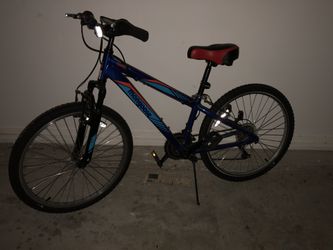 Mongoose Camrock 24
