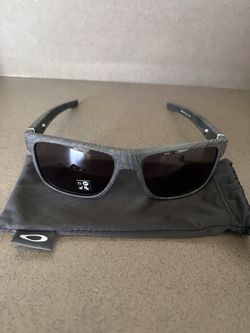 Crossrange Oakley glasses