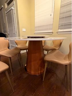 Round Marble-Look Dining Table Set (Chairs Included)