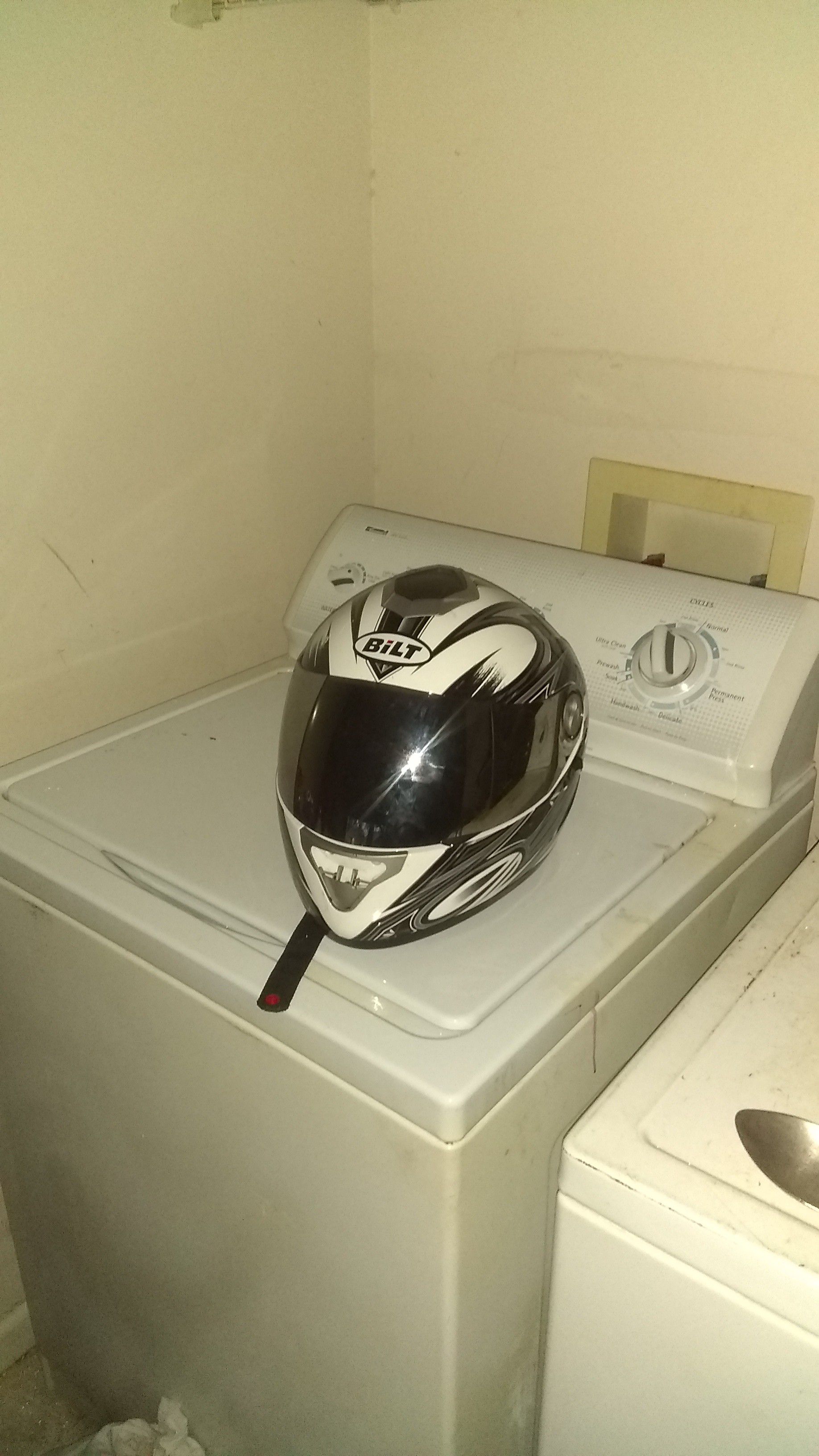 Bilt Motorcycle helmet size Medium