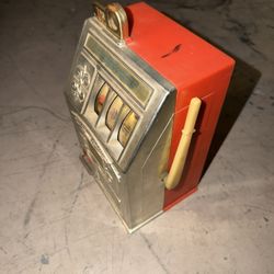 Vintage Medley Mfg. “One Armed Banker” 10¢ Toy Slot Machine Bank – USA – Red/Silver