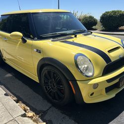 05 Mini Copper Works Trade For Enclosed Trailer