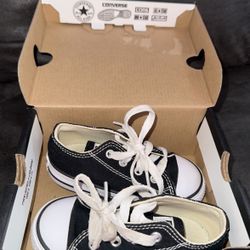 Converse In Amazing Condition Size 6 Infant 