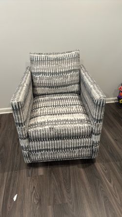 Swivel chair