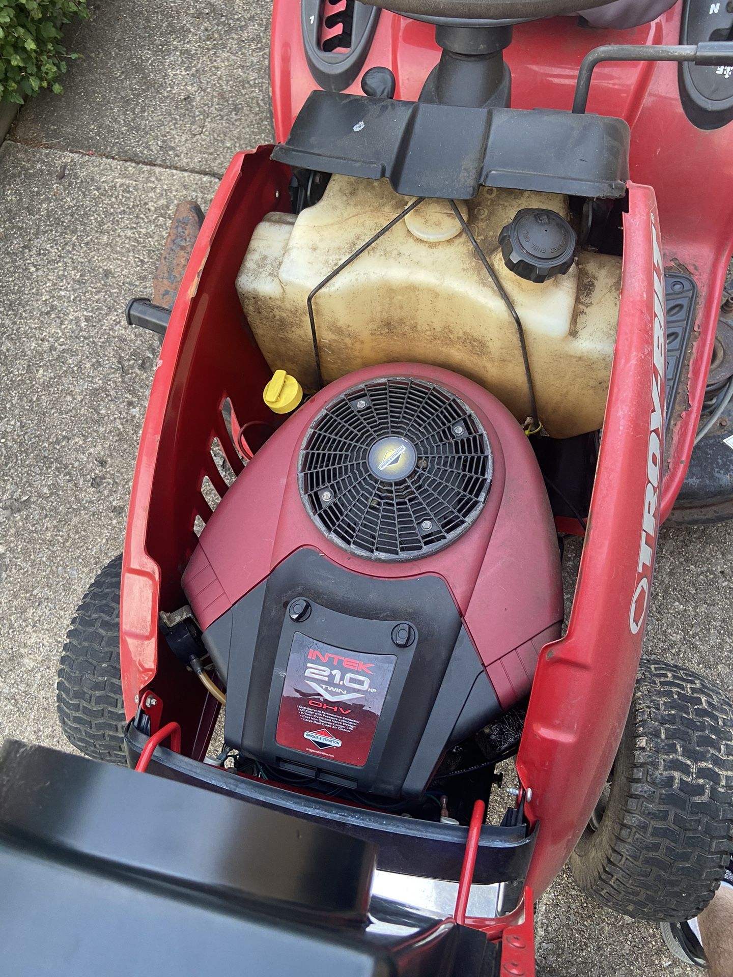 Troy Bilt LTX 2146 21hp B&S/46” Deck With Double Bagger System for Sale