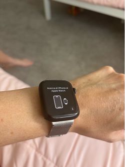 Apple Watch SE 2 – 44mm GPS -Excellent Condition