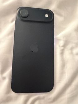 iPhone 17 air 256gb unlocked clean imei 🪫 health 92% 🪫 🔁 312 like new conditions no box or accessories phone only $800