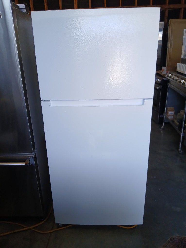 Refrigerator Apartment Size