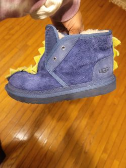 Youth Ugg Sz 3