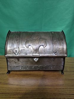 MEDIEVAL VINTAGE JEWELRY BOX TRINKET SILVER TREASURE UNIQUE CASTLE STEEL METAL