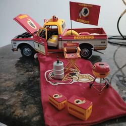 VINTAGE CHEVY SCALE MODEL REDSKINS TAILGATER TRUCK