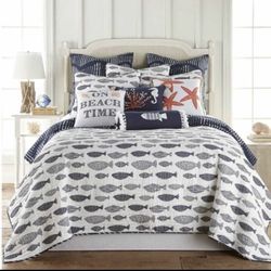 BAKIO QUILT SET - TWIN size