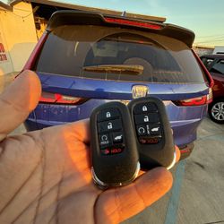 Llaves De Autos / Car Keys And Remotes